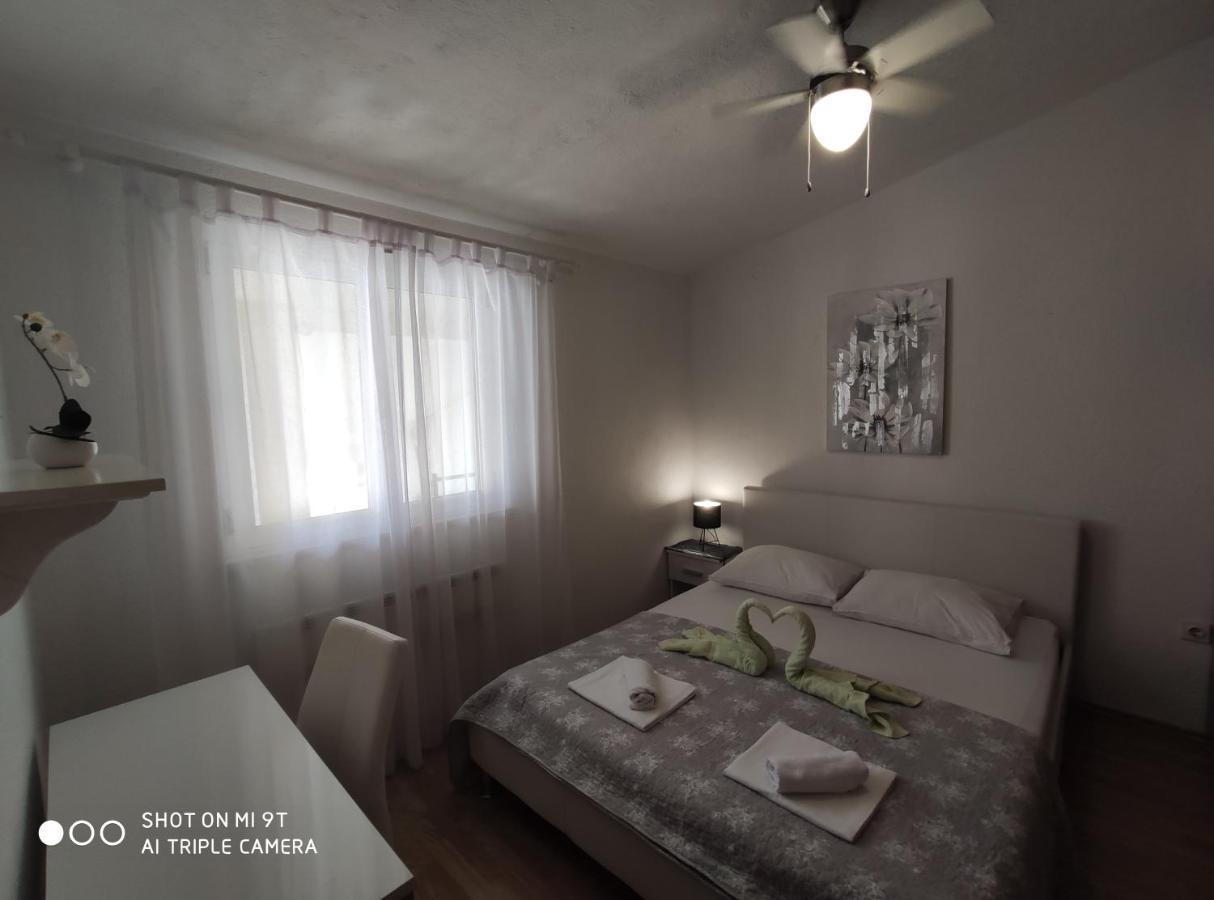 Apartment Burich Makarska Exterior foto